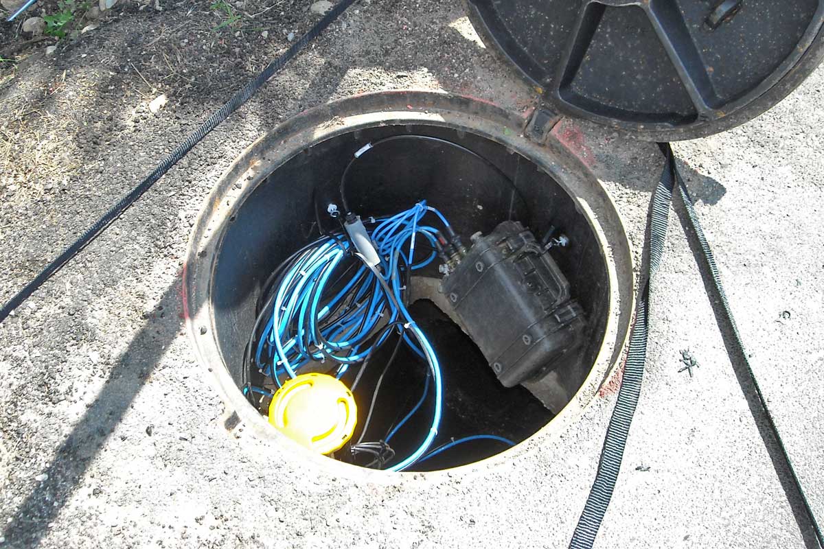 MainFLO, on the field